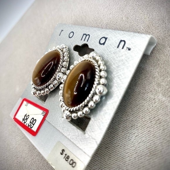Vintage Roman tigers eye style cabochon set in silver tone clip on earrings NWT - Picture 7 of 8
